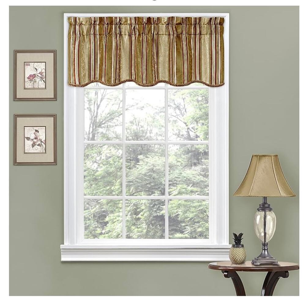 NIB  52" x 16" Short Valance Small Window Curtains